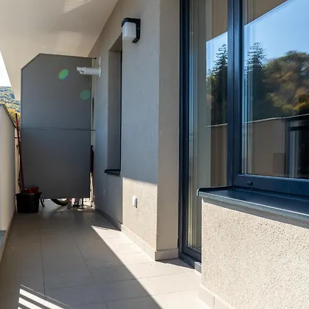 Mohost Noua 3 - Premium Escape With Balcony Views *