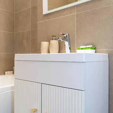 Apartament Mohost Noua 3 - Premium Escape With Balcony Views